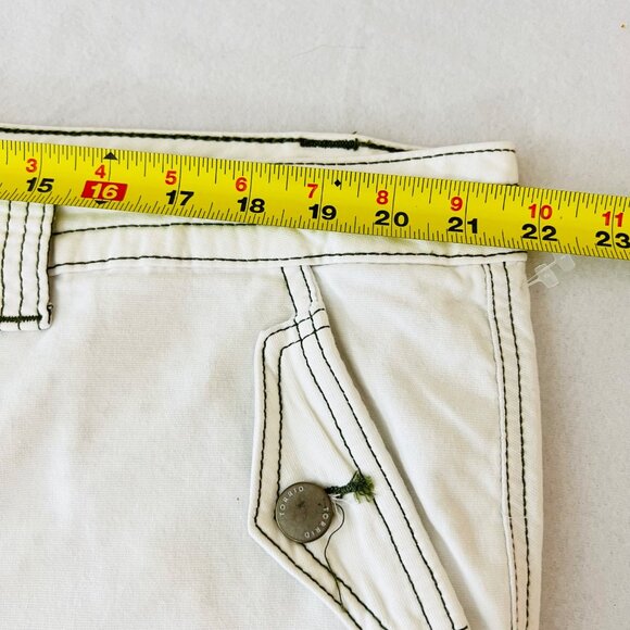 Torrid Denim Women Chalk White Pants Plus Size 20R Contrast Stitch Stretch NWOT - Picture 7 of 10